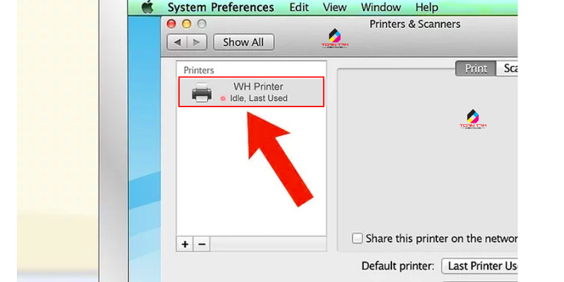 Chọn máy in cần vệ sinh → nhấp Options & Supplies.